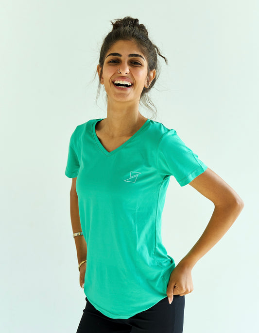 V-NECK DRI-FIT T-SHIRT IN GREEN